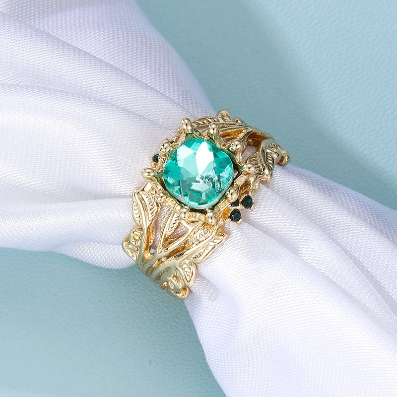 Ring Totem Ring Creative Vintage Alloy Inlaid Green Zircon Ring