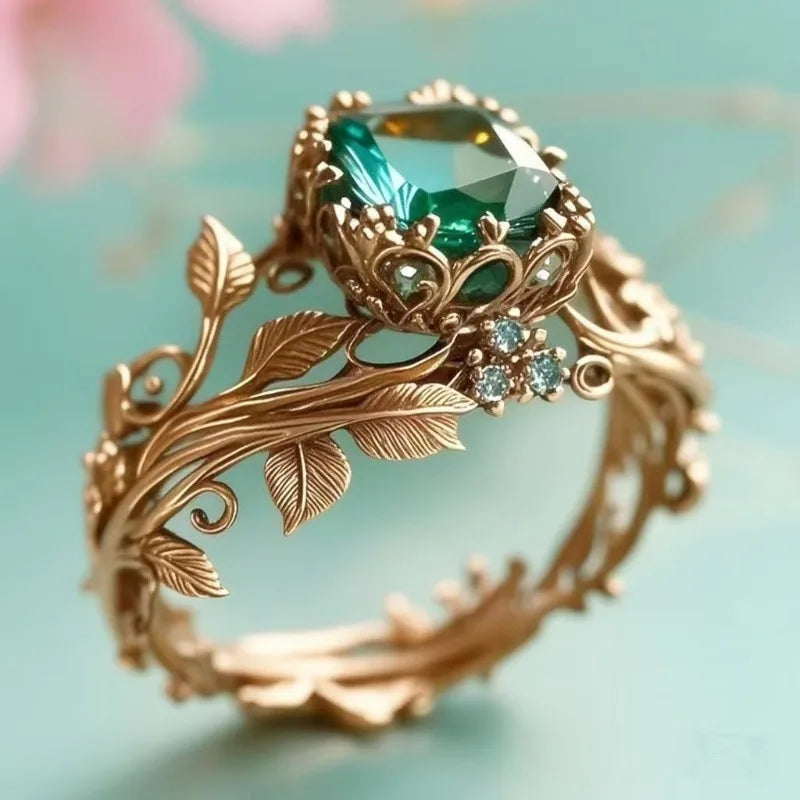 Ring Totem Ring Creative Vintage Alloy Inlaid Green Zircon Ring